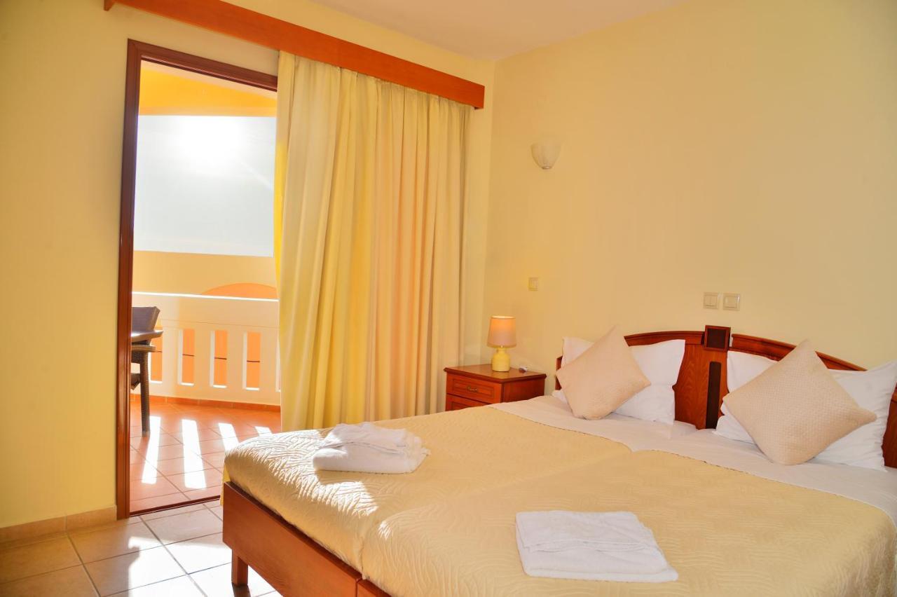 Maria Beach Hotel Kíssamos Exterior foto